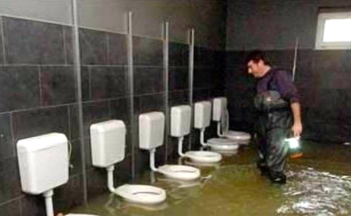 toilets overflowing 